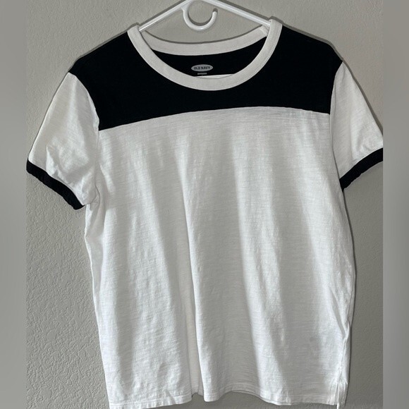 Old Navy Boyfriend Tee Womens in Black and White Small 100% Cotton - Picture 1 of 6